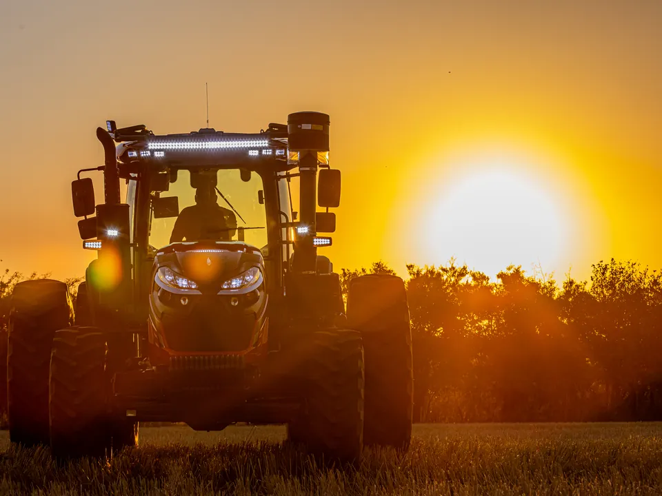 Tractor TRAXOR TRX260